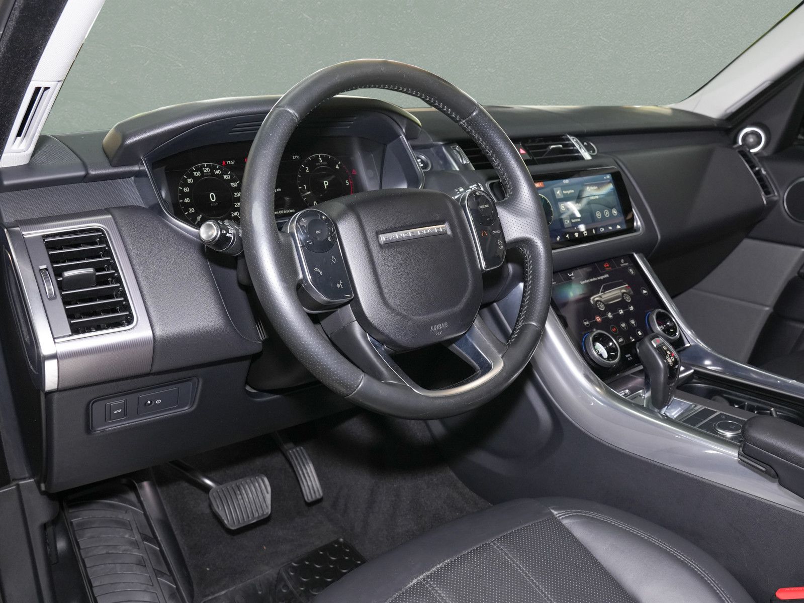 Fahrzeugabbildung Land Rover Range Rover Sport HSE 3.0 SDV6 - neuer ATM | 22"