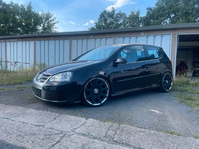 Volkswagen VW Golf V R32 VR6