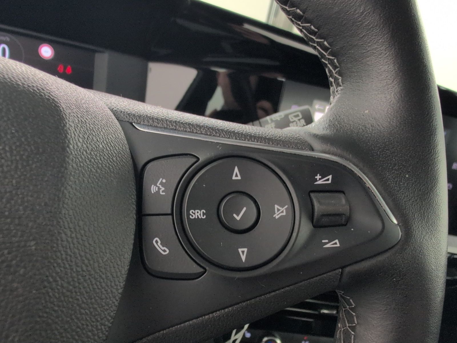 OPEL Mokka 1.2 Turbo Edition Kamera CarPlay – Bild 28