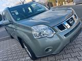 Nissan X-Trail XE 4X4 - Nissan X-Trail aus 2011 mit Diesel-Antrieb