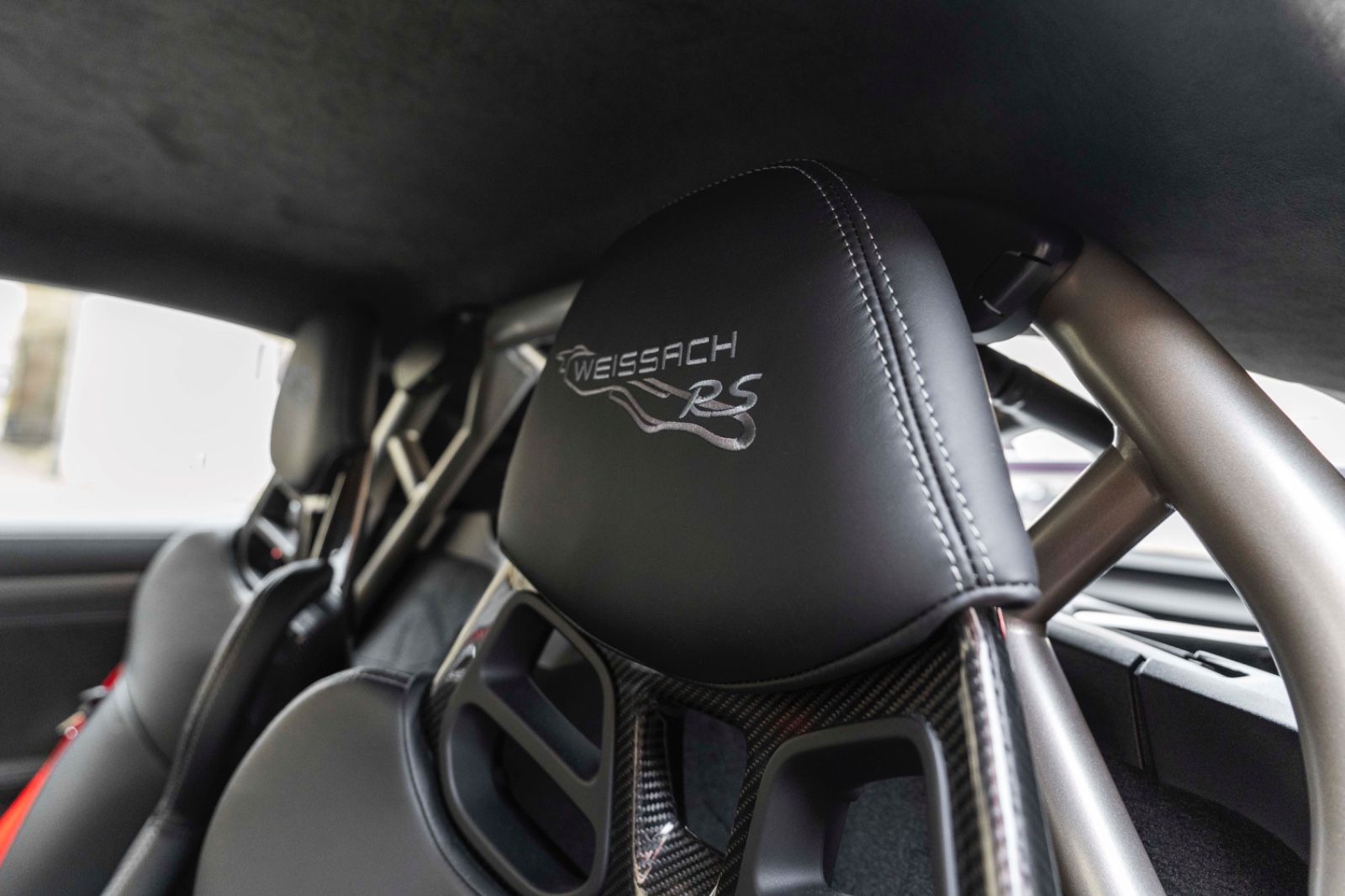 Fahrzeugabbildung Porsche Cayman GT4 RS WEISSACH LIFT BOSE PCCB MAGNESIUM