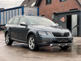 Skoda Octavia Combi Scout 4x4 - Skoda Octavia: Allradantrieb, Scout