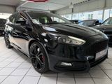 Ford Focus Turnier ST RECARO NAVI SHZ PDC - Sportsitze Gebrauchtwagen Recaro