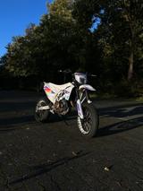 Husqvarna 701 Supermoto  - HUSQVARNA SUPER MOTO