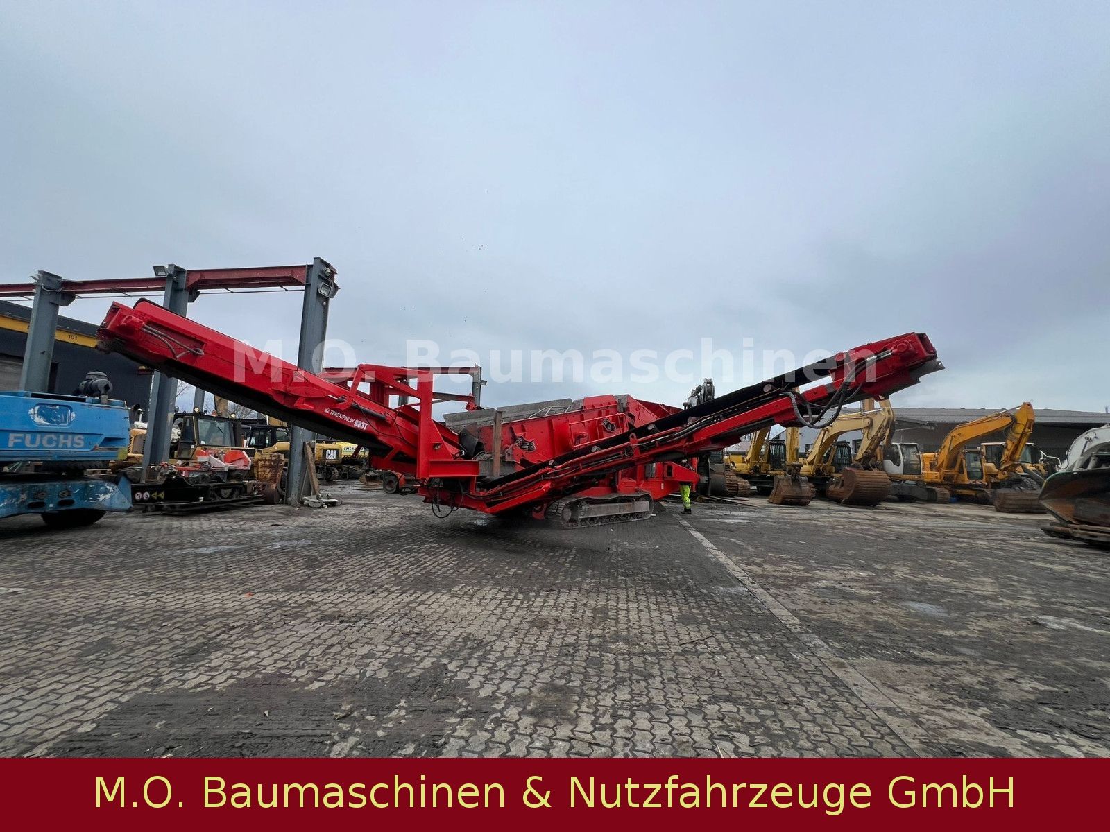 Fahrzeugabbildung Terex Finlay 883 T  /  Mobile Siebanlage /