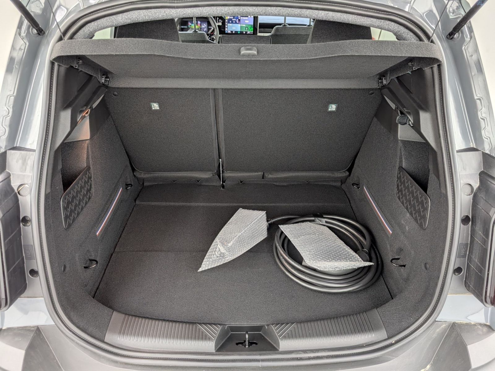 RENAULT R 4 E-Tech Evolution 150 Comfort Range – Bild 10