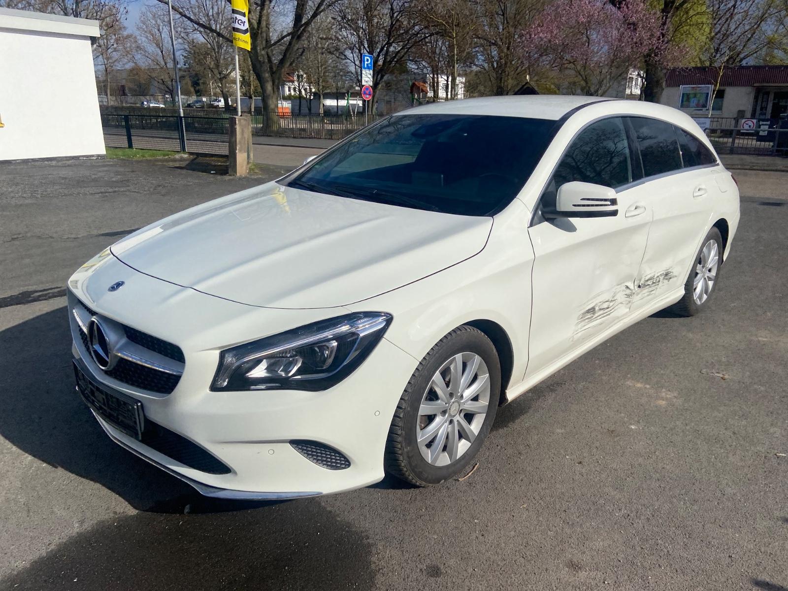 Mercedes-Benz CLA 200 Shooting Brake -Navigation-