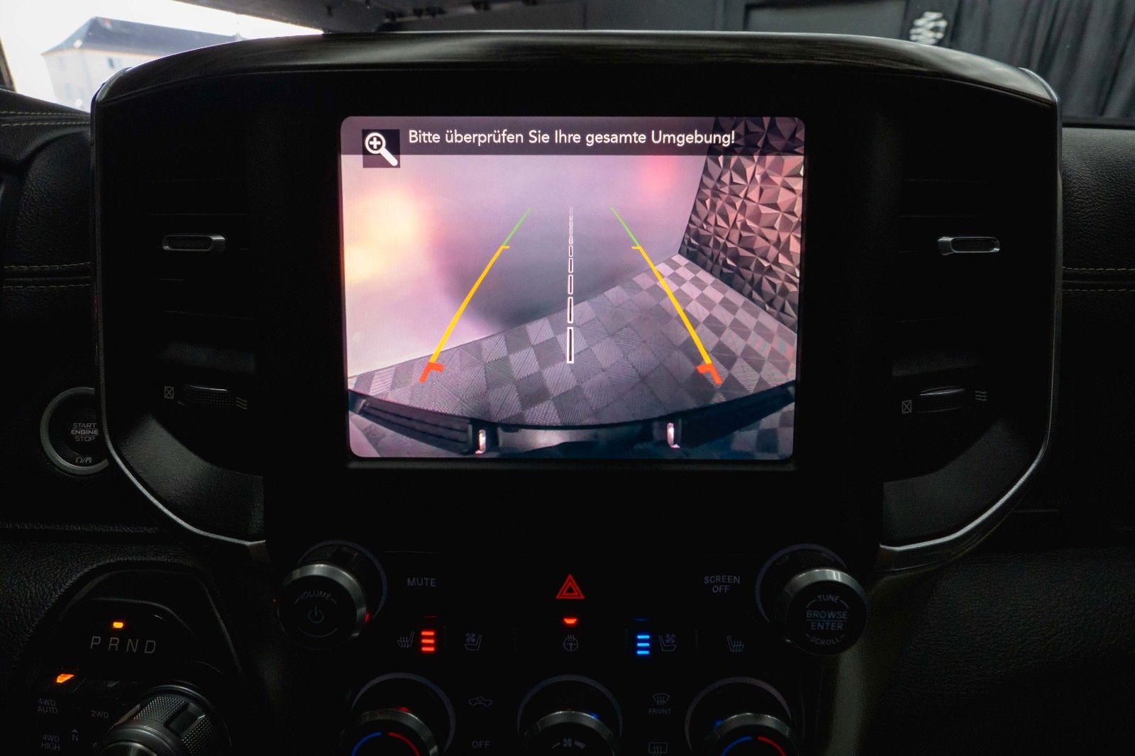 Fahrzeugabbildung Dodge RAM 5.7 V8 HEMI 4x4 LARAMIE Offroad Night LED