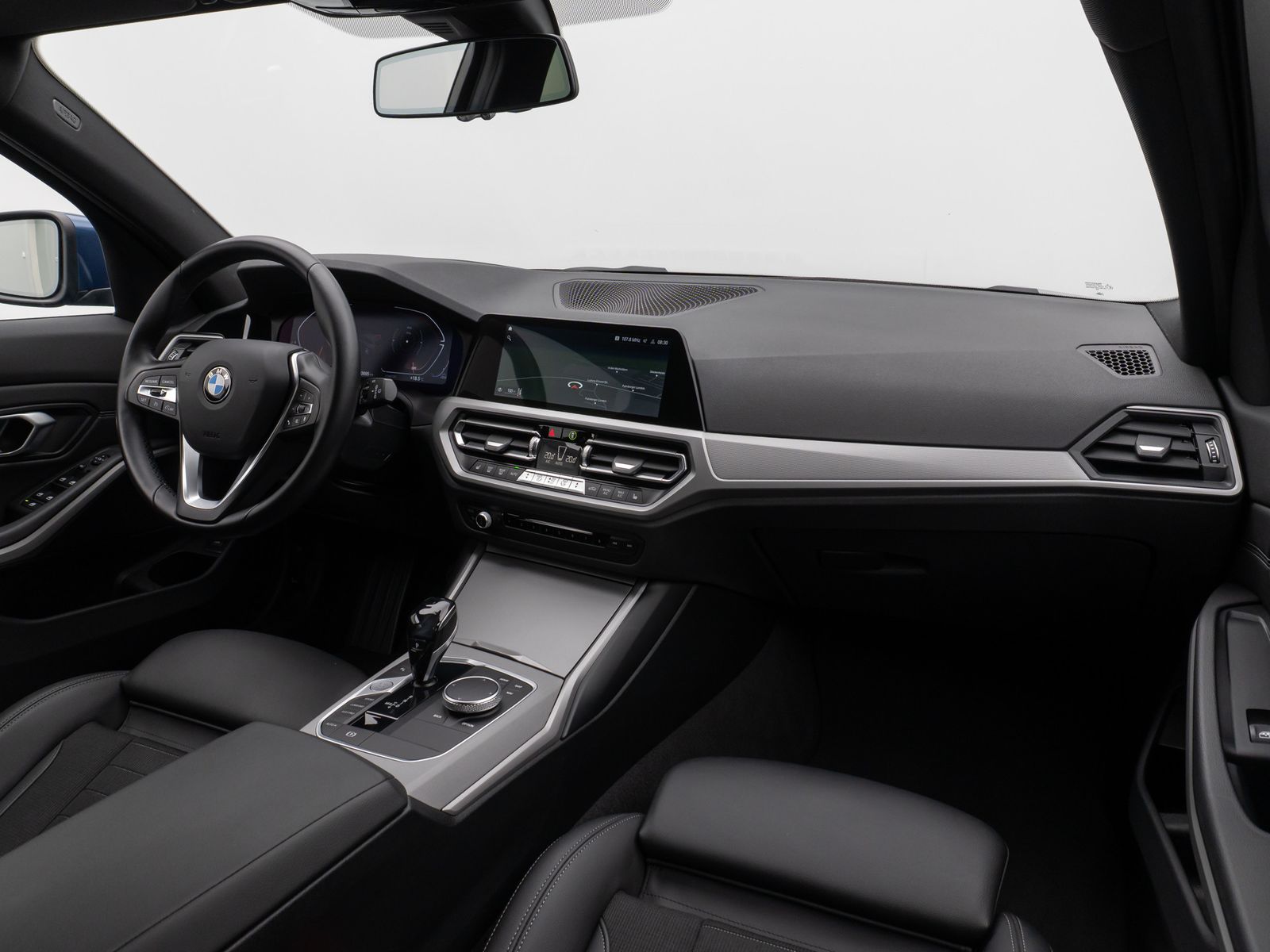 Fahrzeugabbildung BMW 320d HUD DAB CockPitPro Lordos PDC Alarm Sport