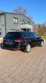 Volkswagen VW Passat Variant 2.0 TDI DSG LED KAMERA AHK 48T - Volkswagen Passat: Von Privat