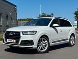 Audi Q7 S-LINE/7-SITZER/PANO/HUD/BOSE/SITZKLIMA/NACHT - Audi Q7 mit Diesel-Antrieb: Head-Up Display