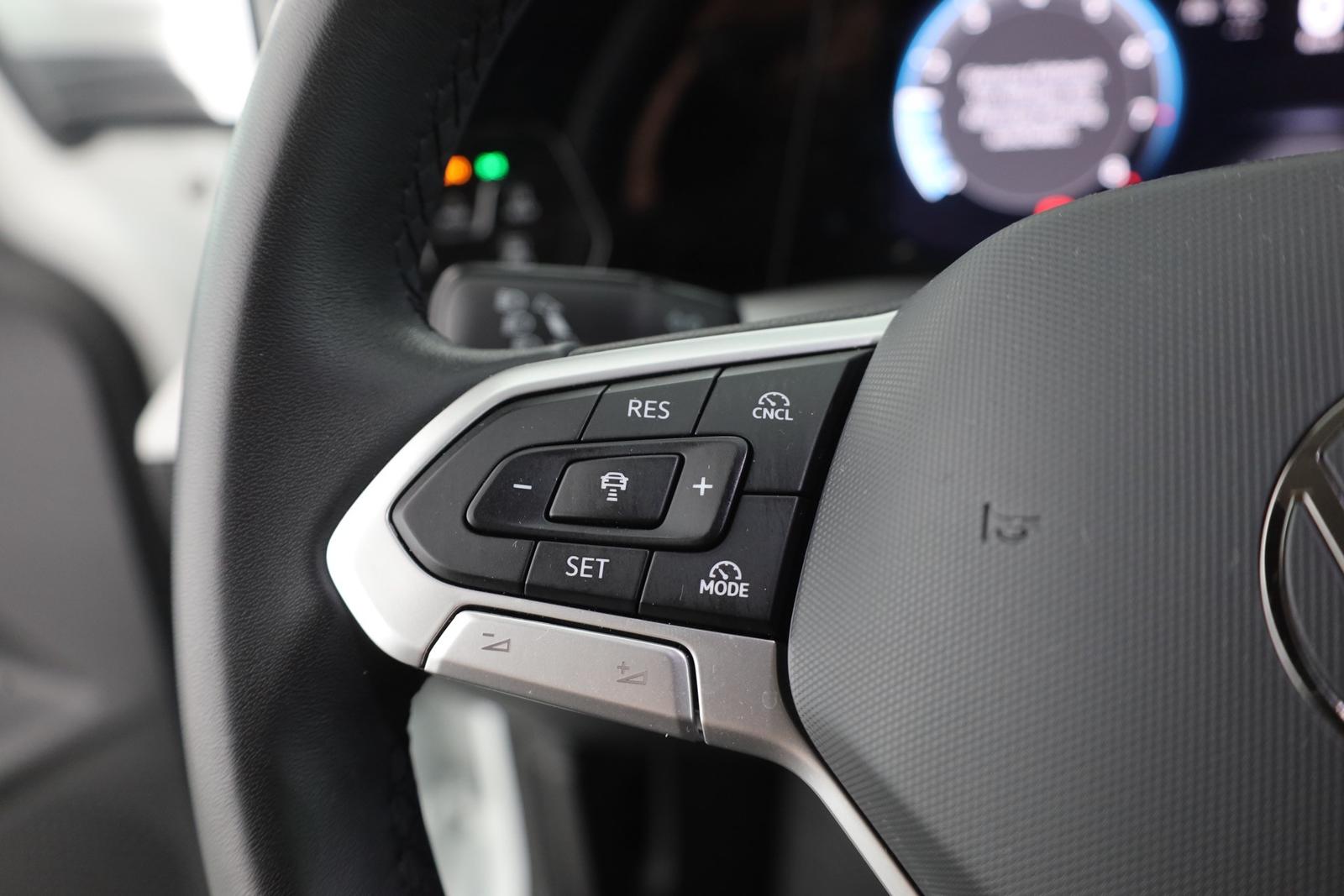 Volkswagen Golf VIII Variant 1.5 TSI Life LED Sitzheizung, миниатюра 15