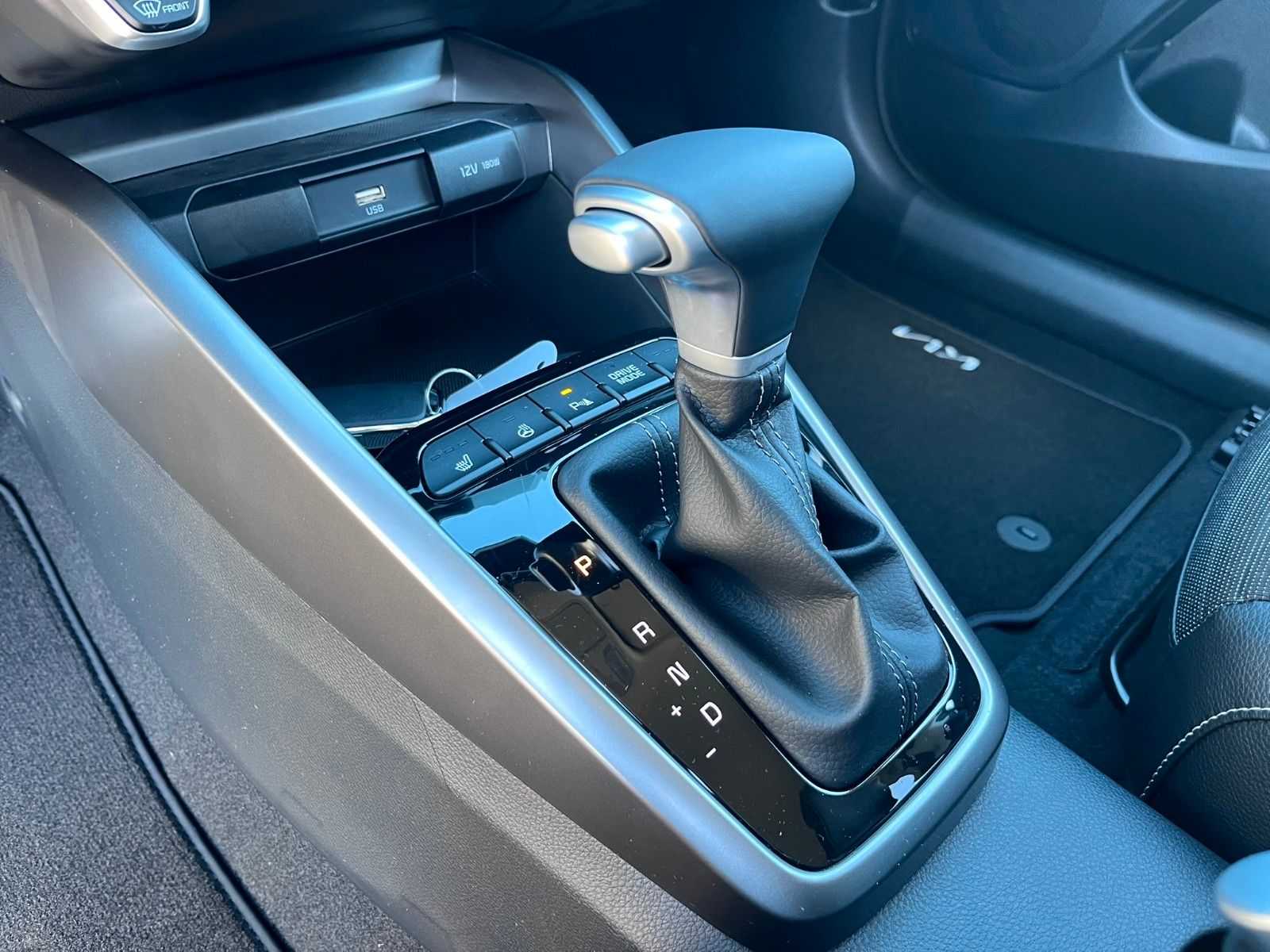Fahrzeugabbildung Kia Stonic GT-Line virtual Navi Klima  Kamera