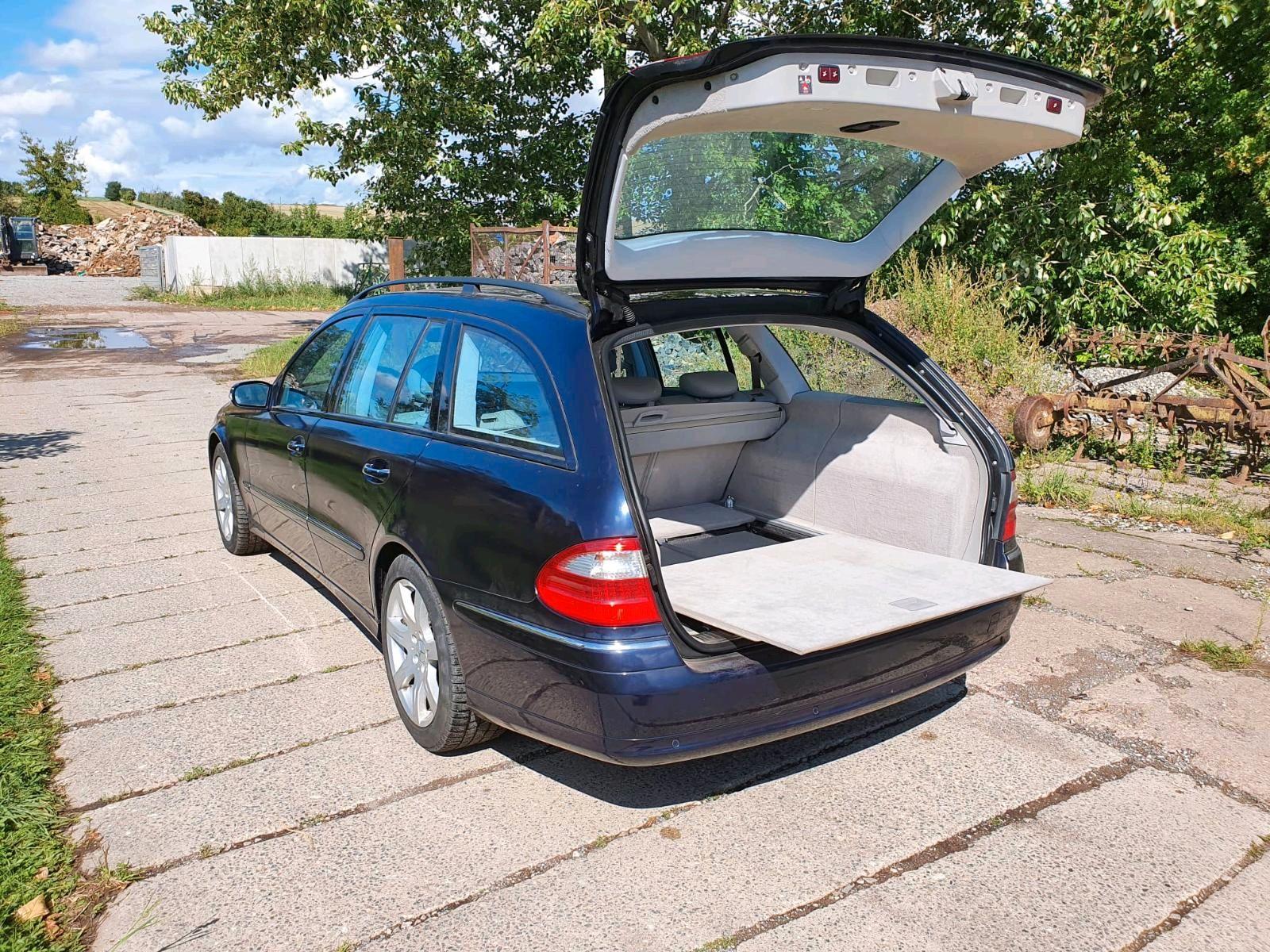 Mercedes-Benz E320 2004 — photo 6
