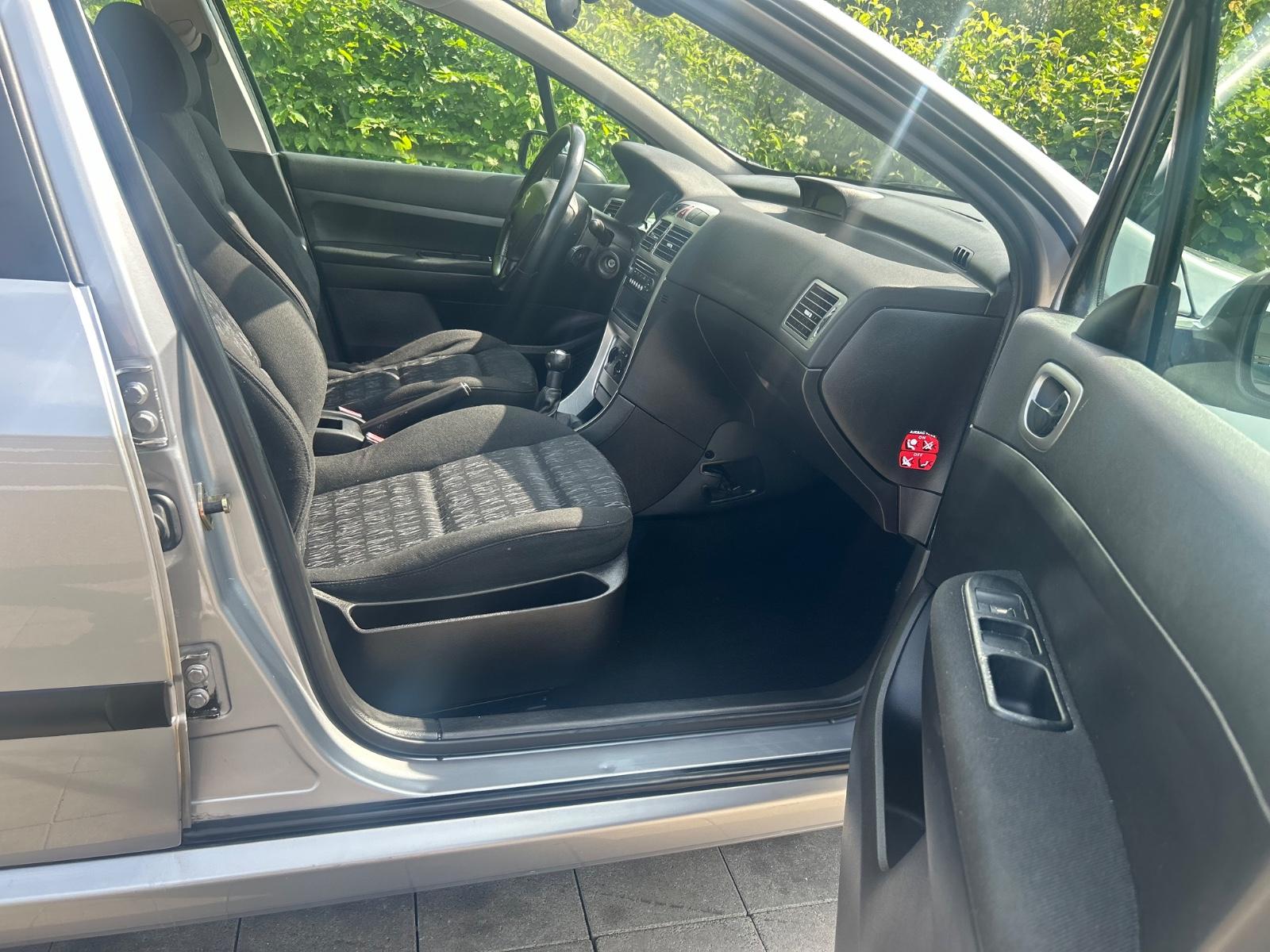 Peugeot 307 2005 — photo 15