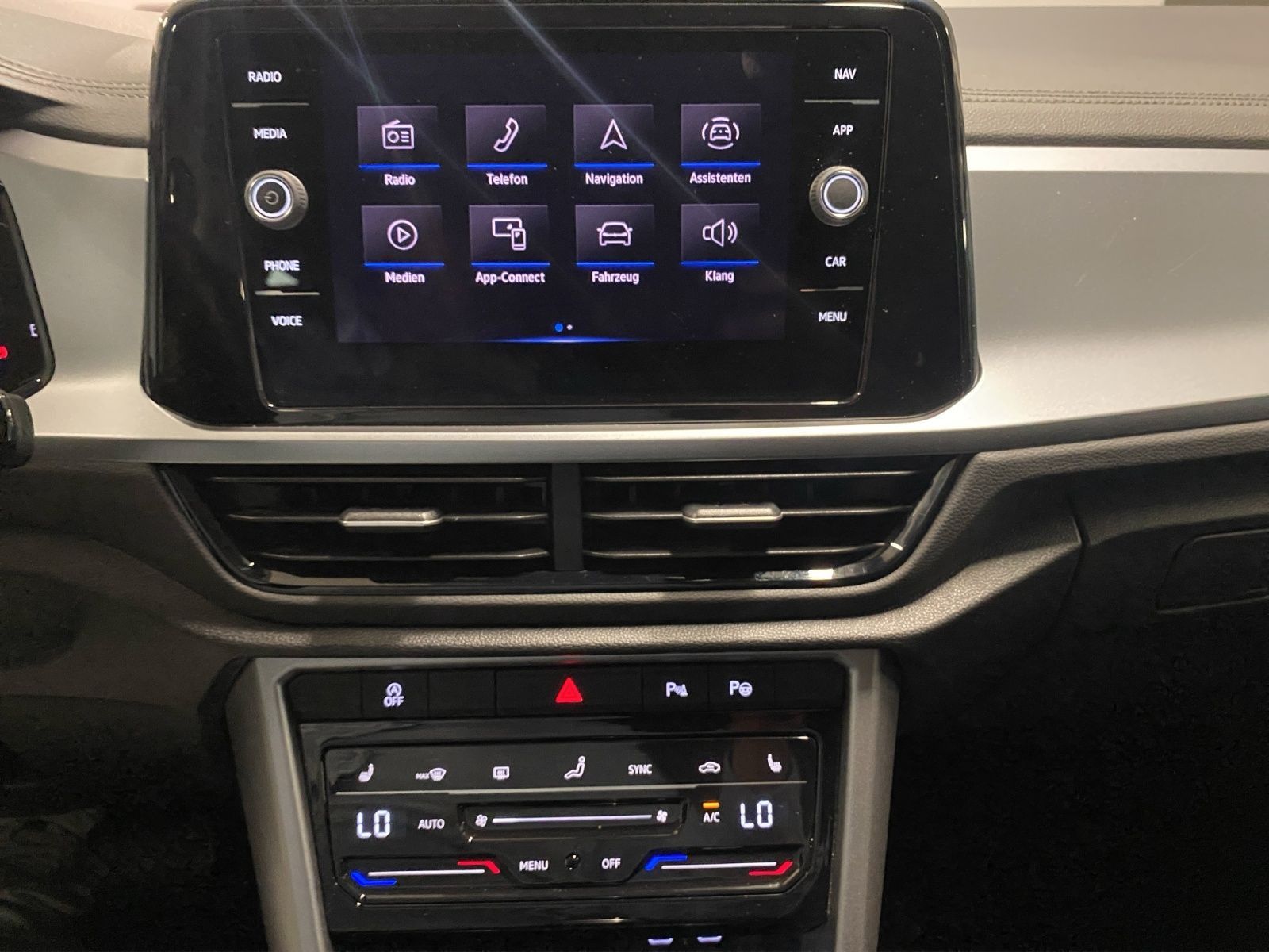 Volkswagen T-Roc - Bild 12
