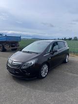 Opel Zafira C Tourer Business Innovation Brandschaden - Opel Zafira: Business Innovation