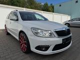 Skoda Octavia RS **Xenon*PDC*Euro5*SHZ*200PS* - Skoda aus 2010: RS