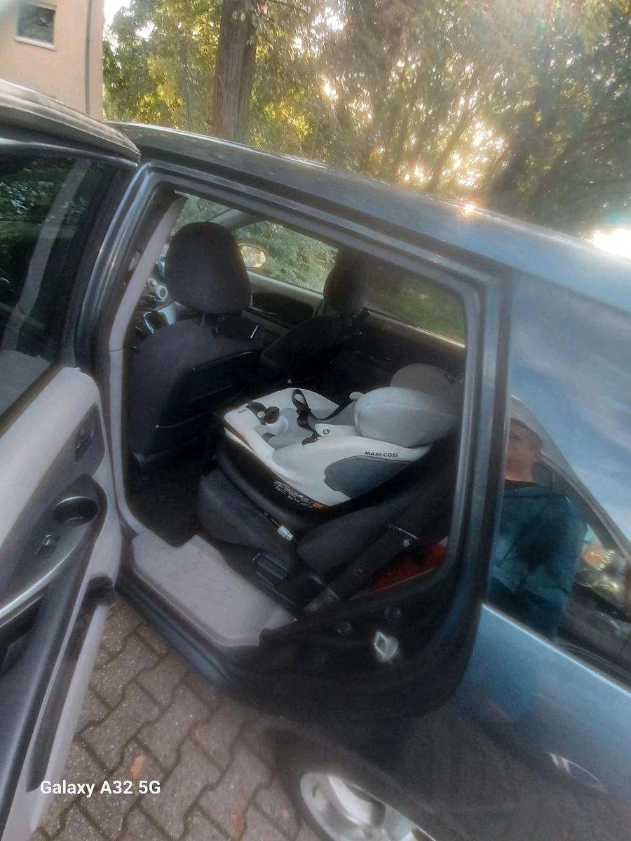 Volkswagen Touran 2005 — photo 7