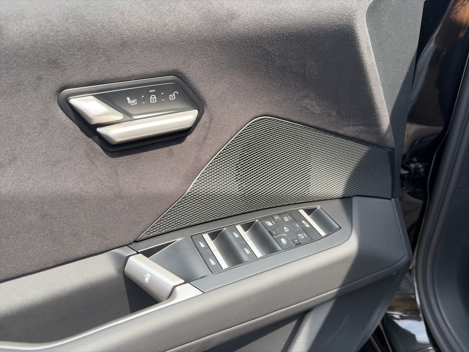 BMW iX3 - Bild 10