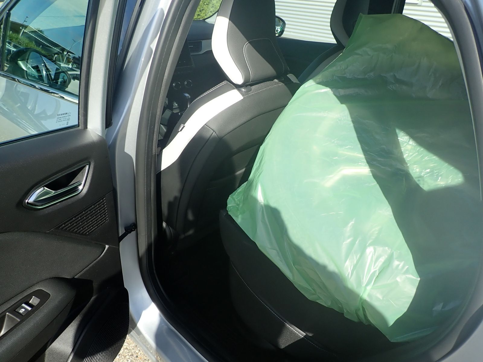 Fahrzeugabbildung Renault Captur Intens TCe 130 EDC