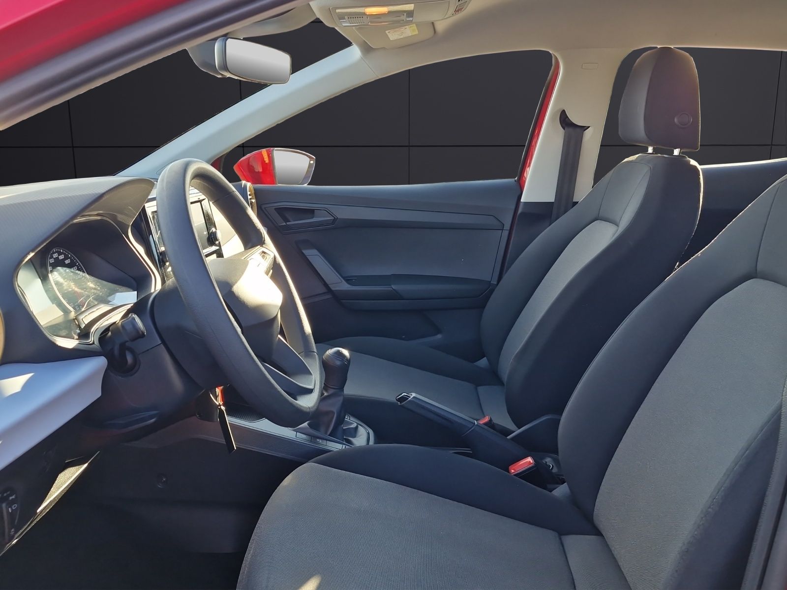 Fahrzeugabbildung SEAT Ibiza Reference 1.0 MPI LED KLIMA