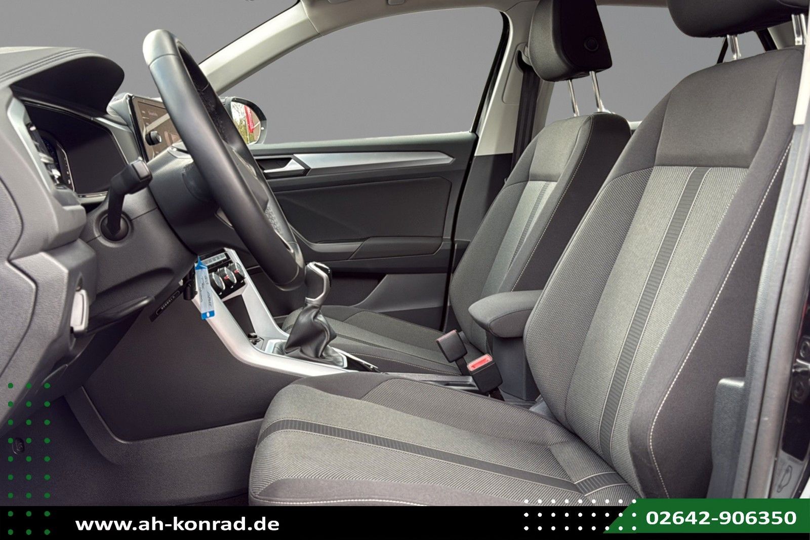Fahrzeugabbildung Volkswagen T-Roc 1.0 TSI Life+App Connect+Digital Cockpit