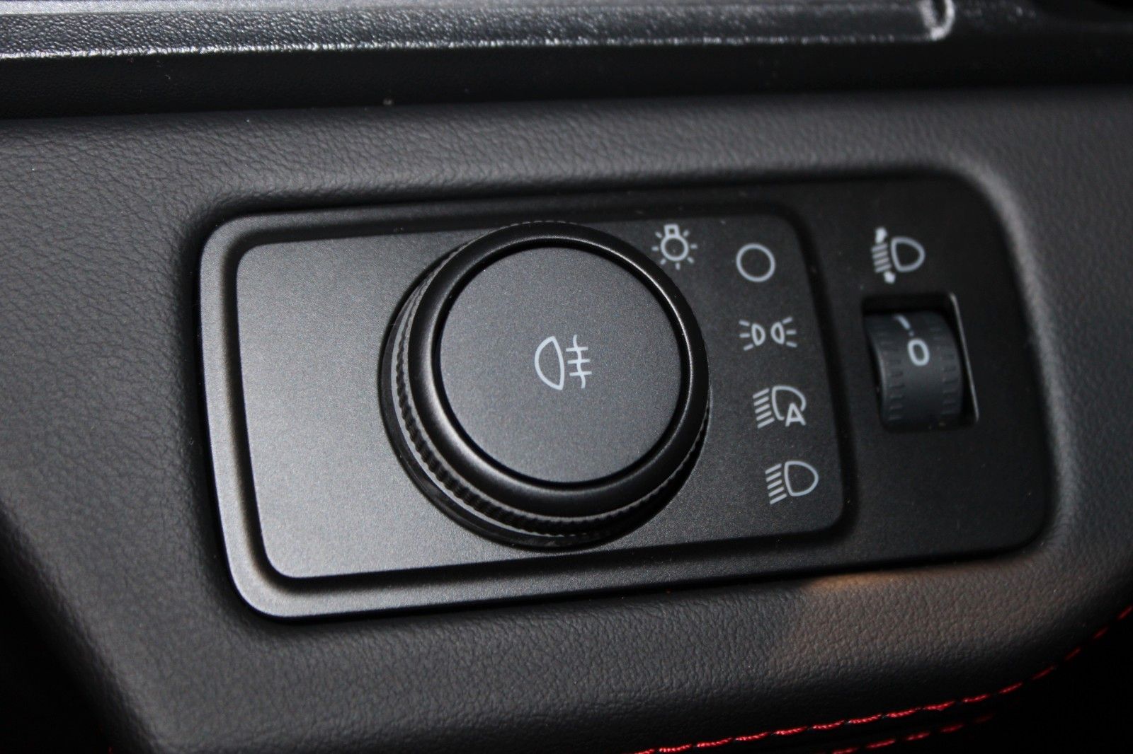 Fahrzeugabbildung Ford Puma 1.0 EcoBoost Hybrid ST-Line Automatik + GJR