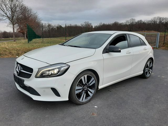 Mercedes-Benz A 200 CDI 4MATIC,LED,Navi,Dynamic select