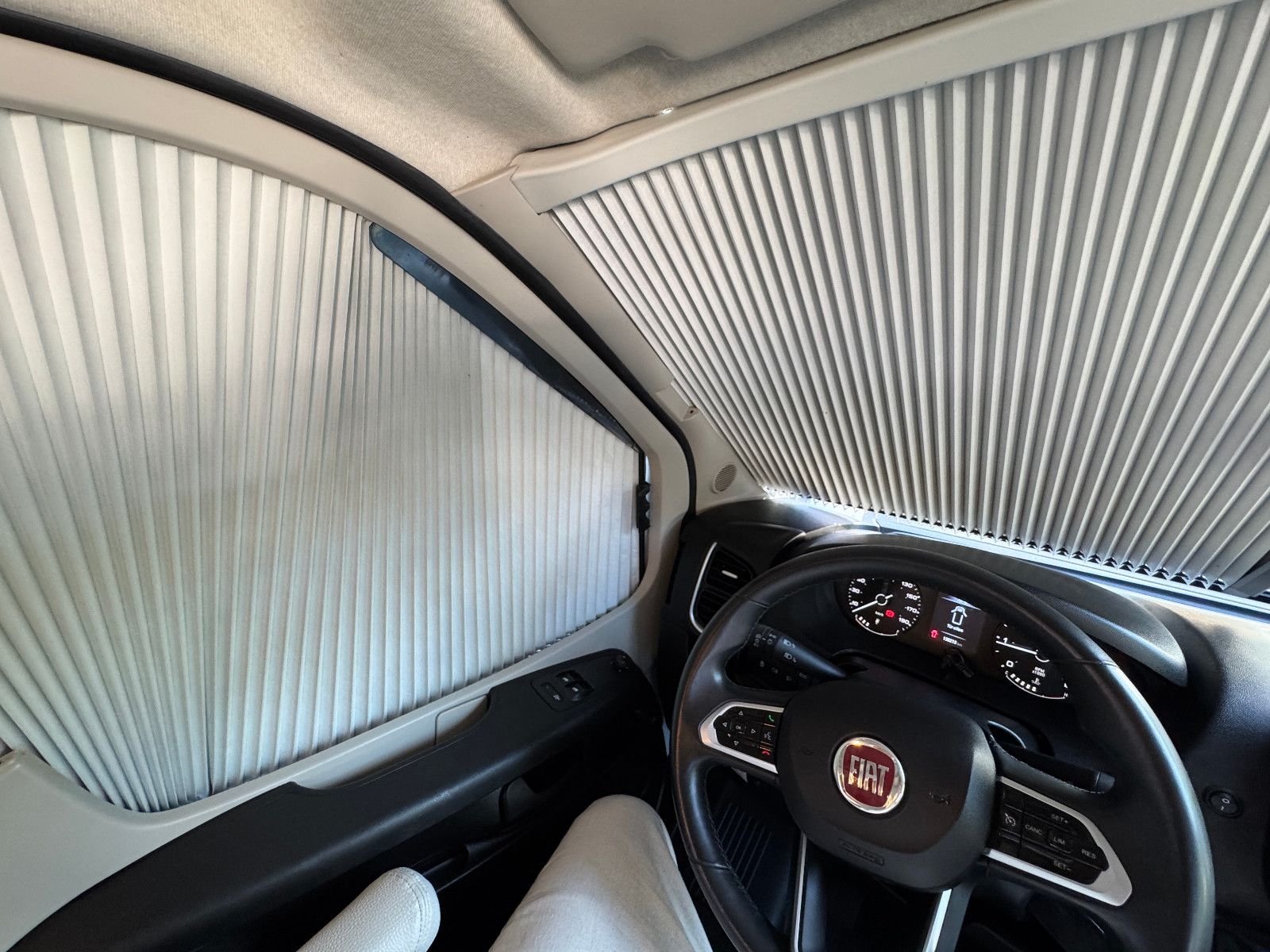 Fahrzeugabbildung VANTourer 540 FIAT DUCATO AUFSTELLDACH 5 SCHLAFPLÄTZE AHK