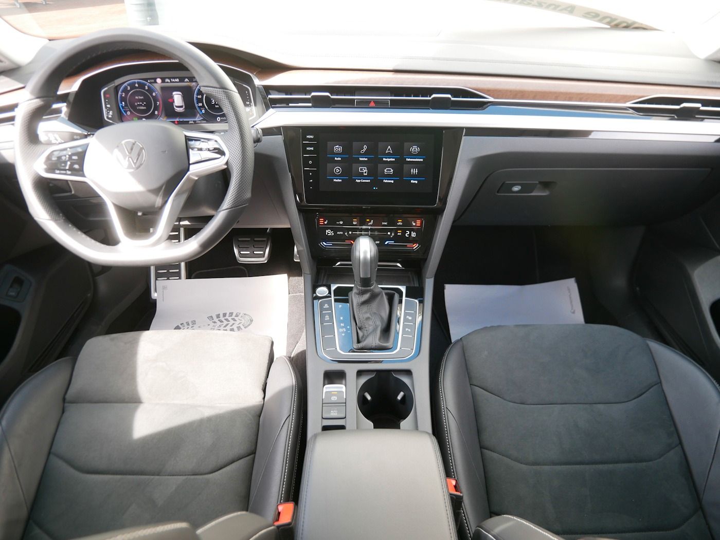 Fahrzeugabbildung Volkswagen Arteon SB 2.0 Elegance NEU61T AHK LED Kamera DSG
