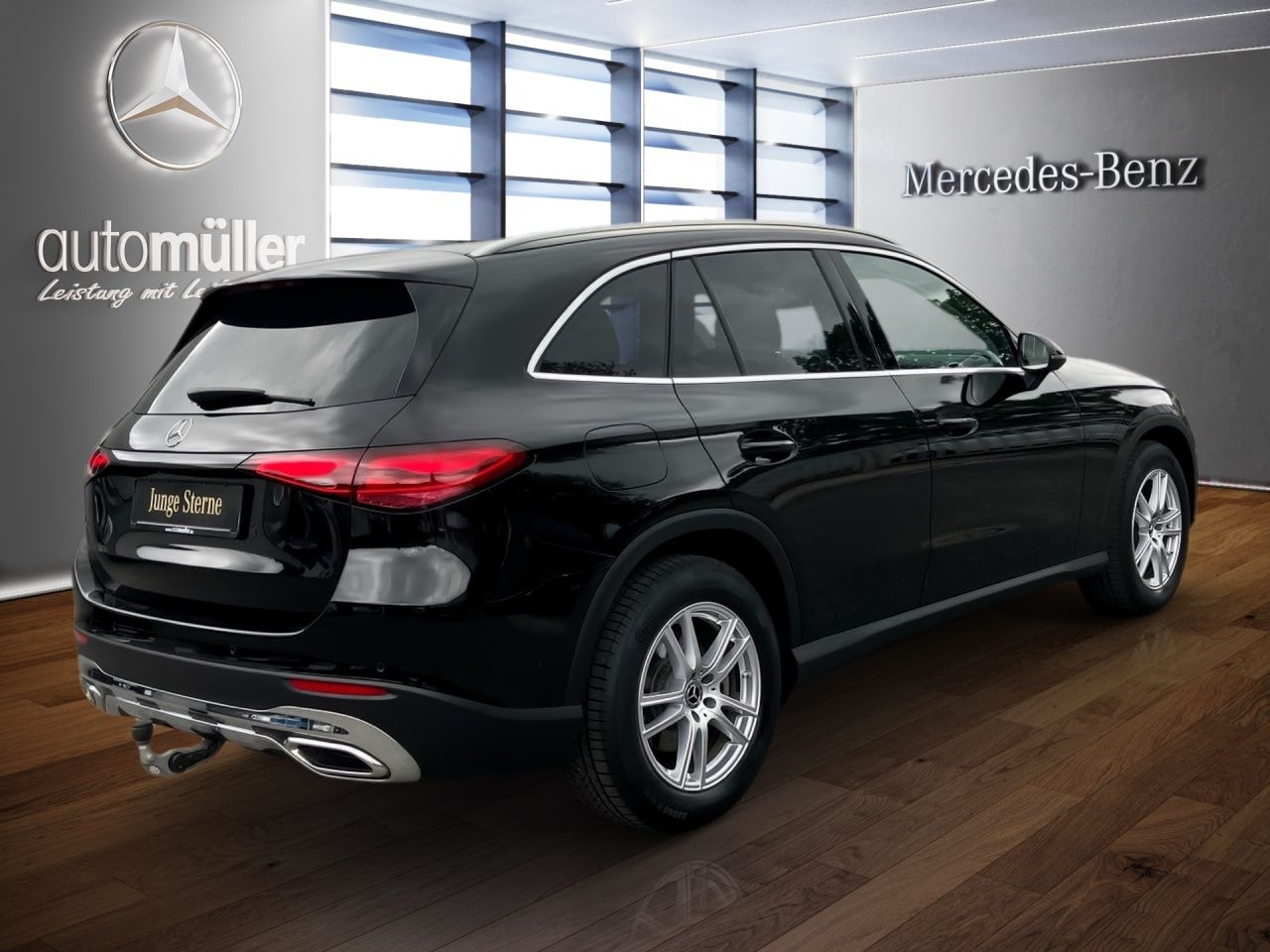 Fahrzeugabbildung Mercedes-Benz GLC 200 4M AVANTGARDE+AHK+EASYPACK+AMBIENTE+LED+
