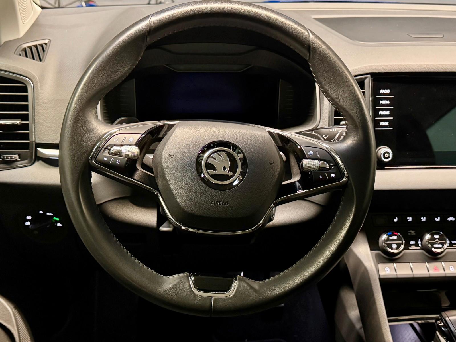 Skoda Karoq TOUR 1.5 TSI AUTOM.*AMUNDSEN*SHZ, миниатюра 9