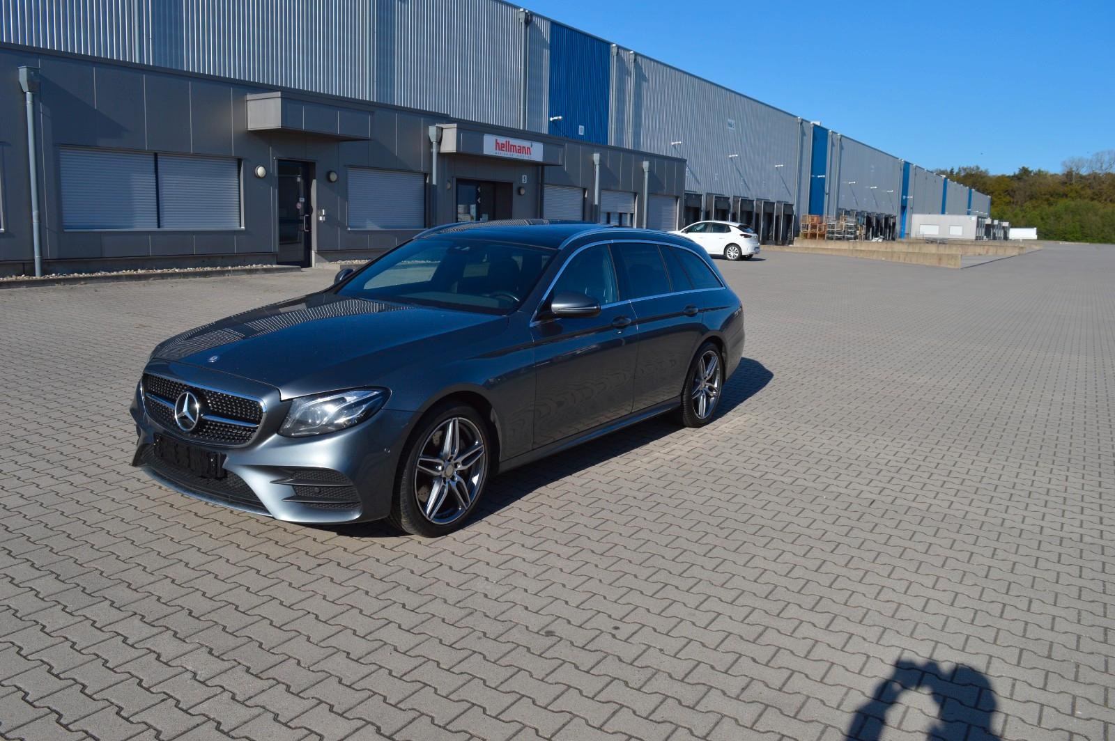 Mercedes-Benz E 350 d AMG  PANO BURMESTER LED WIDESCHREEN