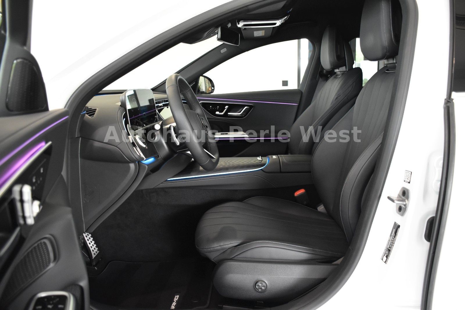 Mercedes-Benz E 300 de 4Matic T AMG Line Advanced Plus"AHK"LED foto 12