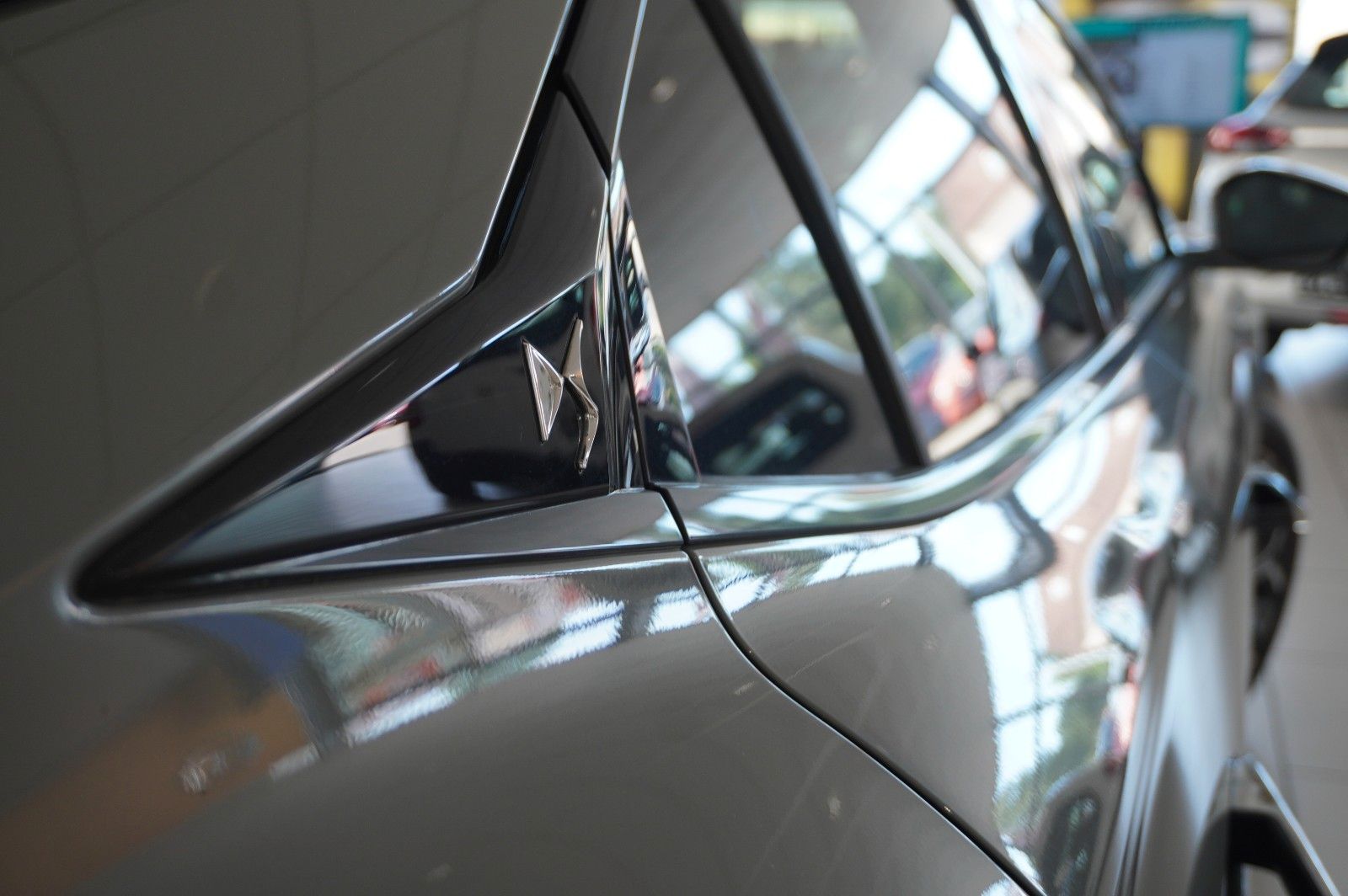 Fahrzeugabbildung DS Automobiles DS4 DS 4 E-Tense PERFORM. LINE PHEV NAVI/LED/DAB