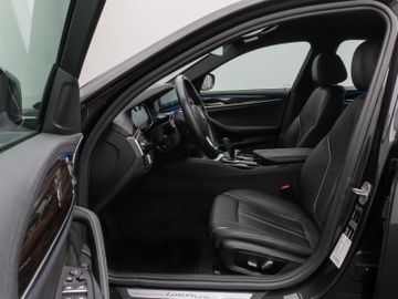 Fahrzeugabbildung BMW 540i Luxury Line HUD ACC LED Kamera 360°