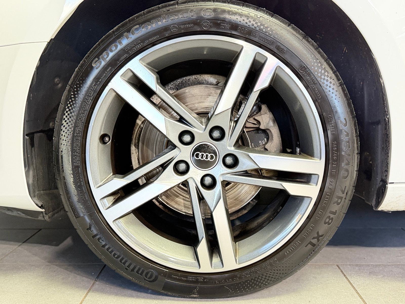 Fahrzeugabbildung Audi A4 Avant 35 TDI advanced|MATRIX|LCI|RF-KAMERA