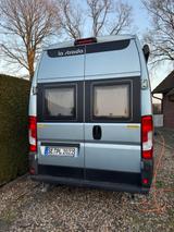 La Strada Avanti C auf 4T mit Tisch und Stühlen - La Strada Avanti m