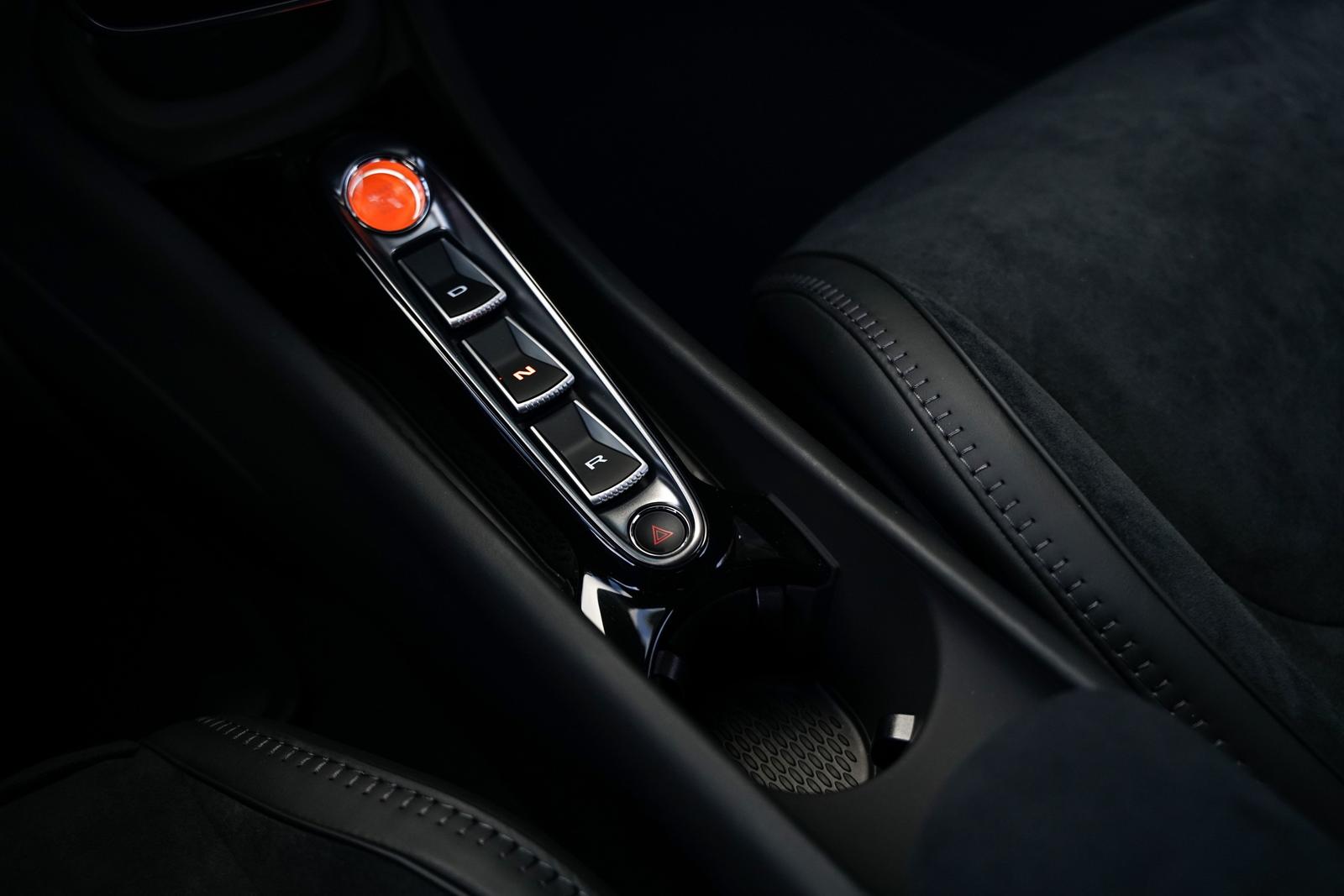 McLaren Artura Performance I Lift I Black Pack