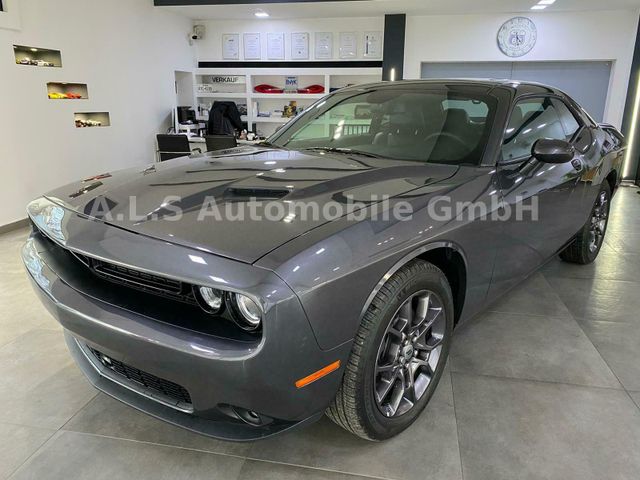 Dodge Challenger gt AWD 2018