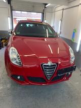 Alfa Romeo Giulietta Quadrifoglio Verde 1,8 TBI 16v leder - Alfa Romeo Giulietta mit Benzin-Antrieb