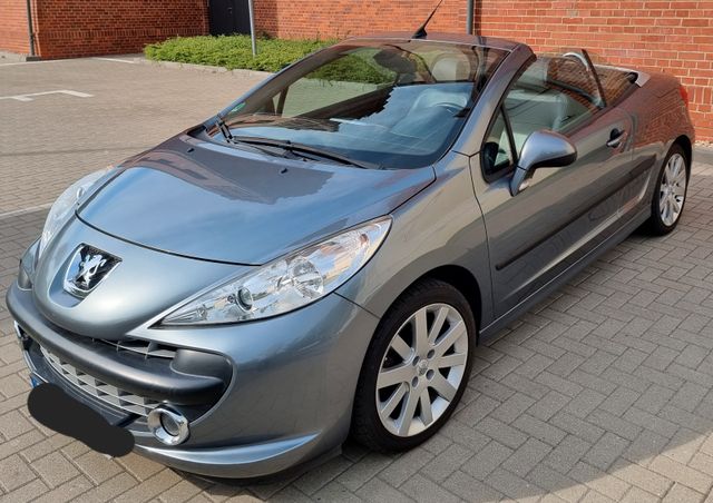 Peugeot 207 CC Leder PDC TÜV neu