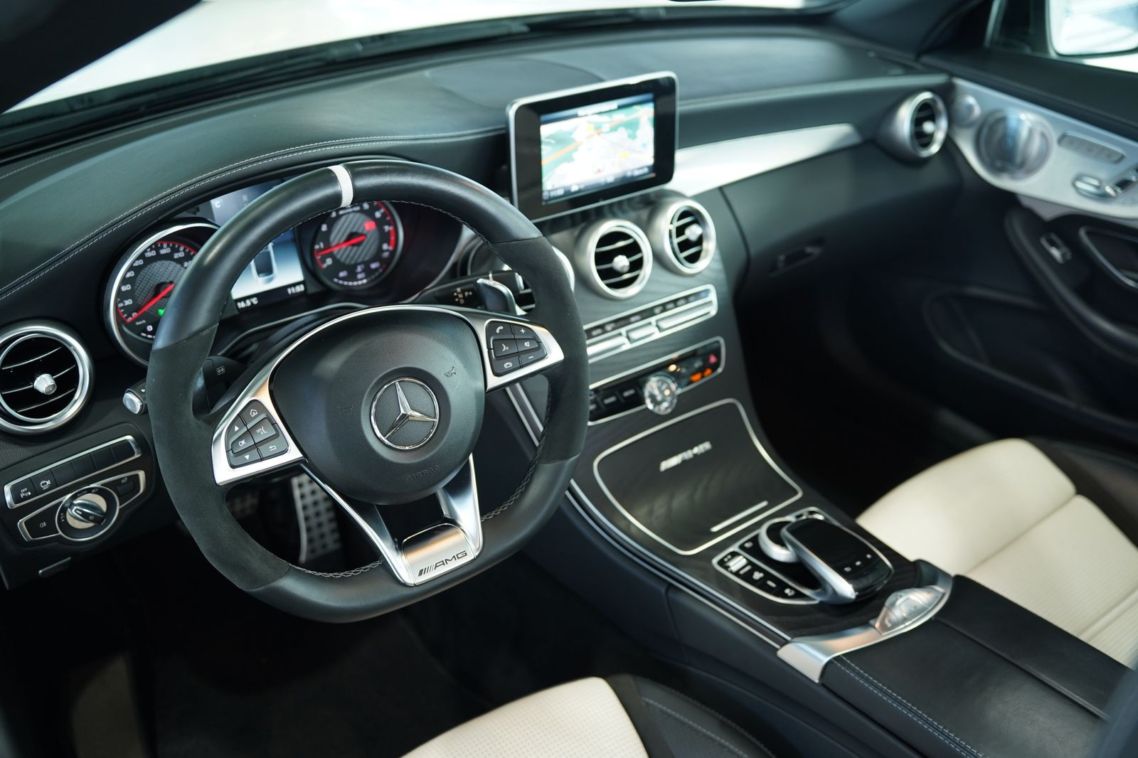 Mercedes Benz C 63 Amg