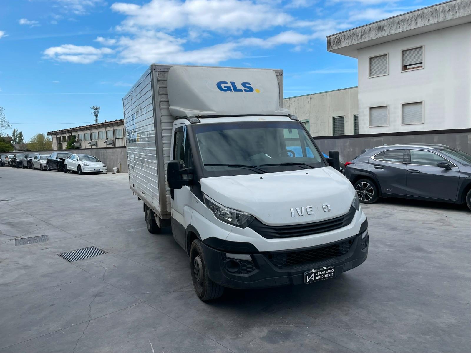 Iveco DAILY 35S12 2.3 116CV HPT PL CABINATO