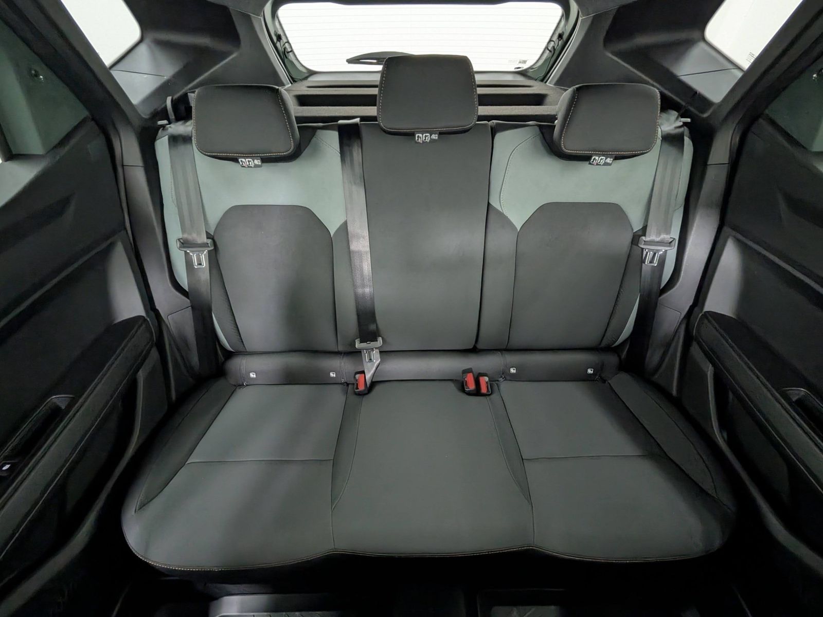 DACIA Duster Extreme Hybrid 155 Winter-Plus – Bild 13