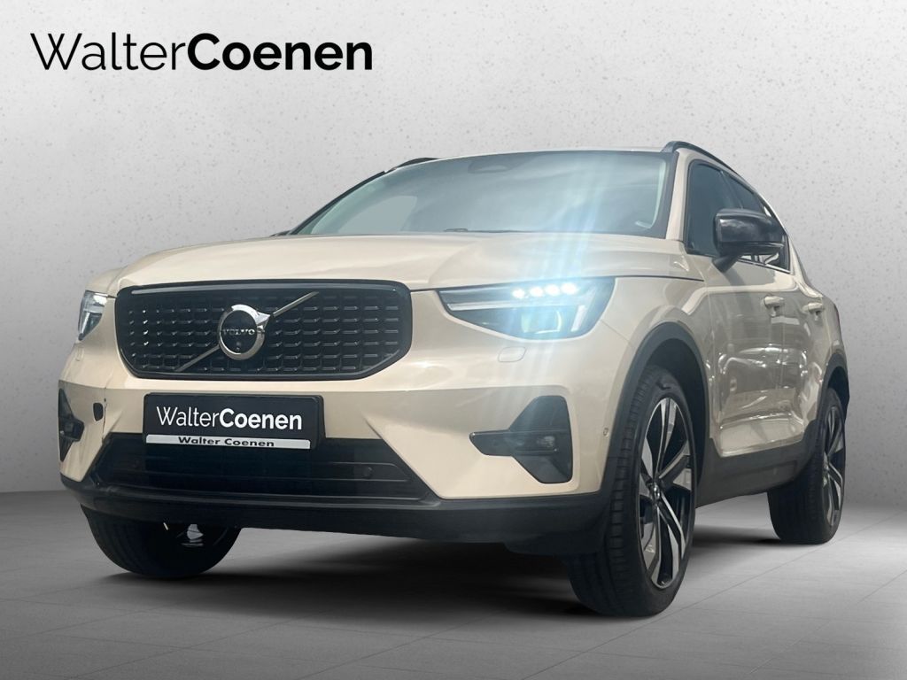 VOLVO XC40 B3 B DKG Plus Dark Frontscheibenheizung 360