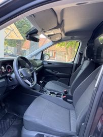 Volkswagen Caddy - 11