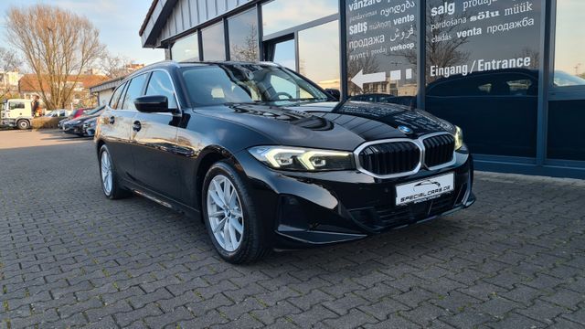 BMW 318d Touring - WIDESCREEN - ASSISTS - LED