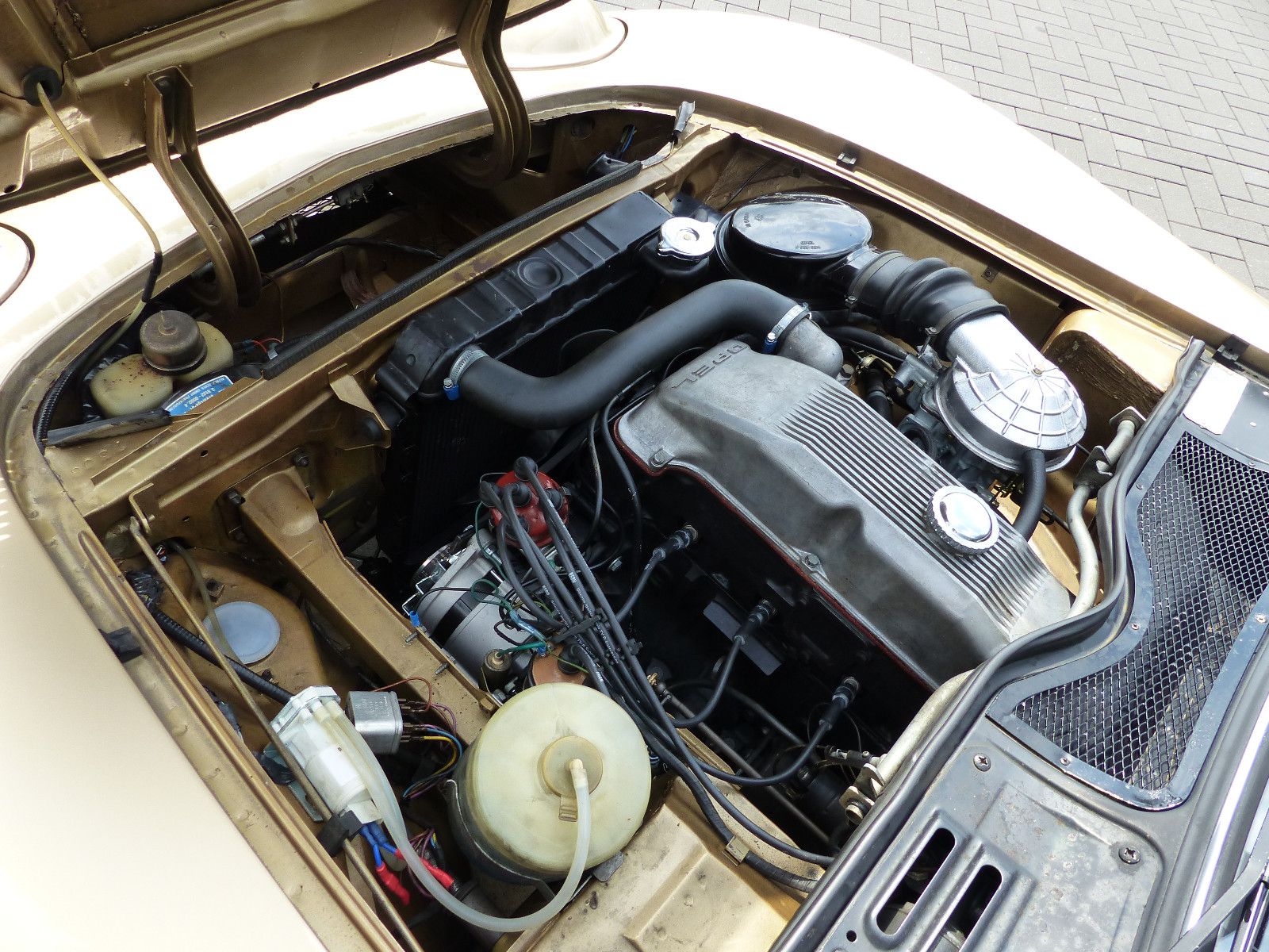 Fahrzeugabbildung Opel GT 1900 A L